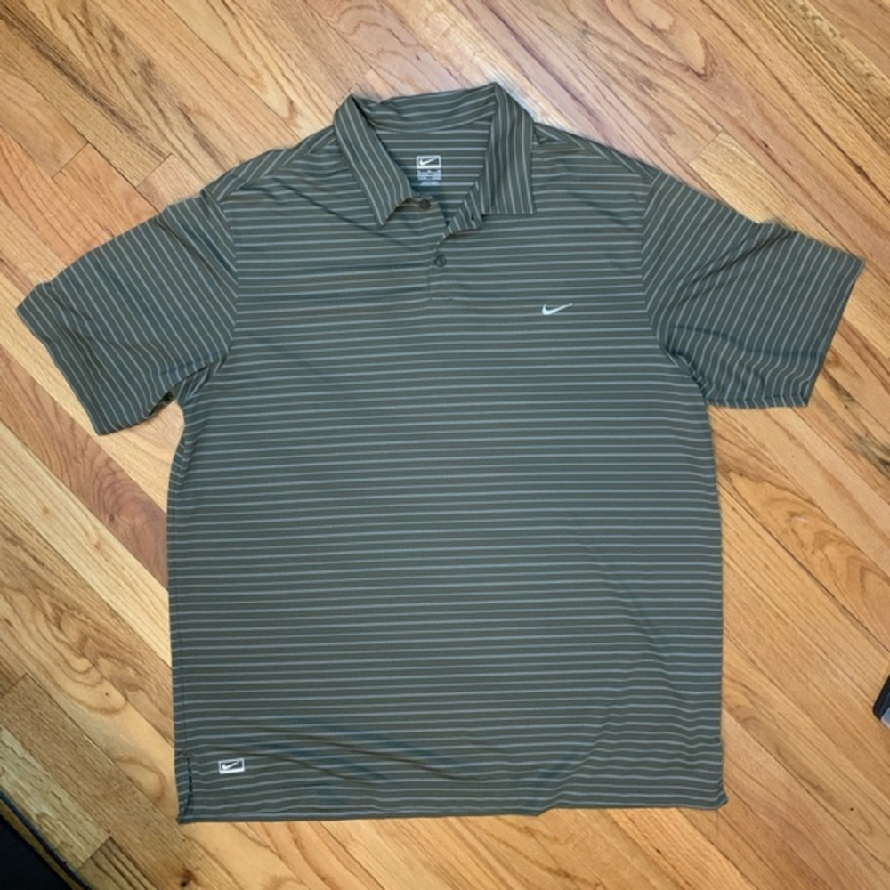 Nike Performance Size XL Short Sleeve Polo Striped